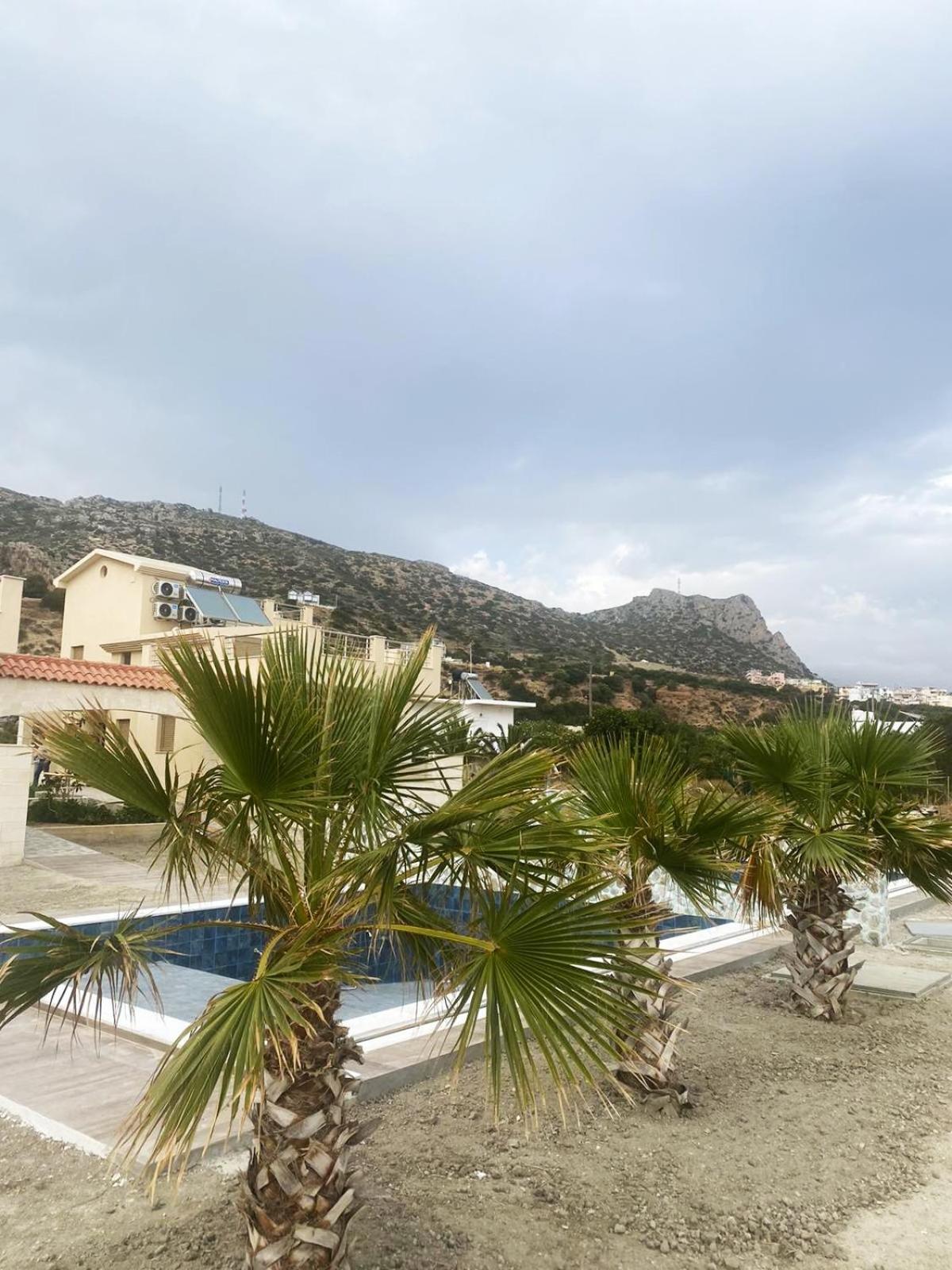 Milolithos Apartment *